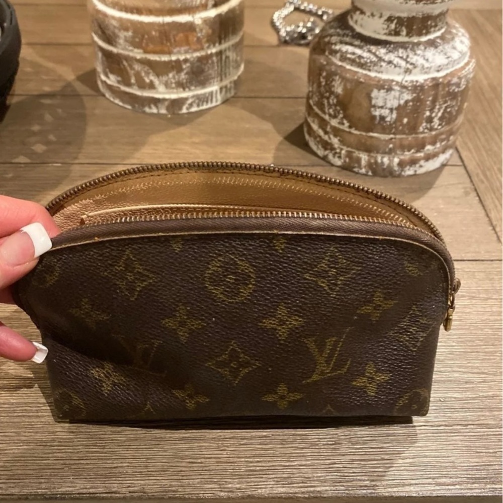 Louis Vuitton vintage Mini makeup bag